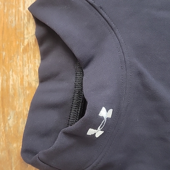 Under Armour cold gear base layer - Picture 2 of 4